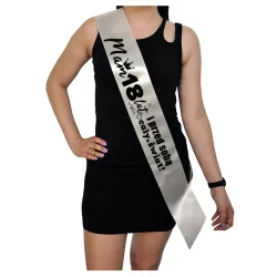 Szarfa ECRU Osiemnastka Mam 18 lat i przed sobą cały świat